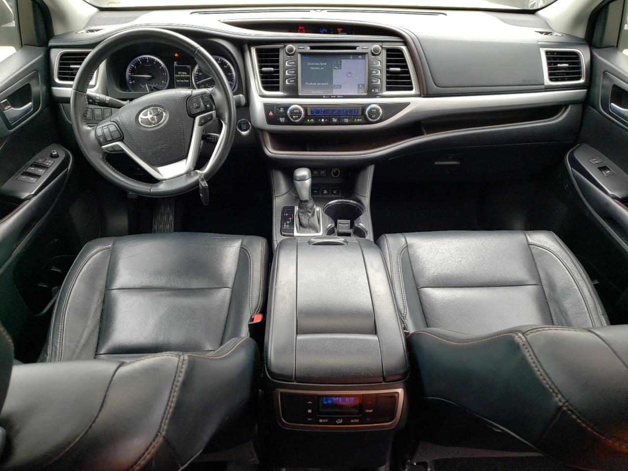 5TDJZRFH4HS476739 2017 Toyota Highlander Se