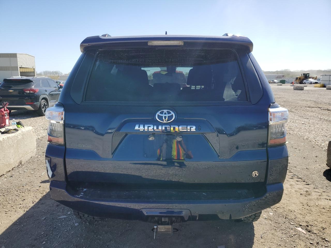 2022 Toyota 4Runner Sr5/Sr5 Premium vin: JTEMU5JR0N6056486