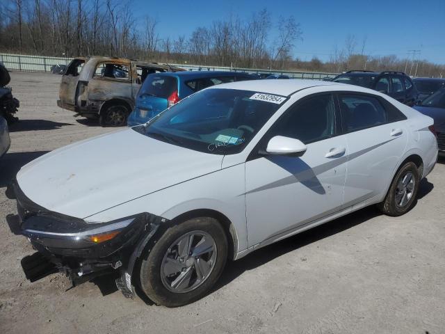 Lot #2535845816 2024 HYUNDAI ELANTRA SE salvage car