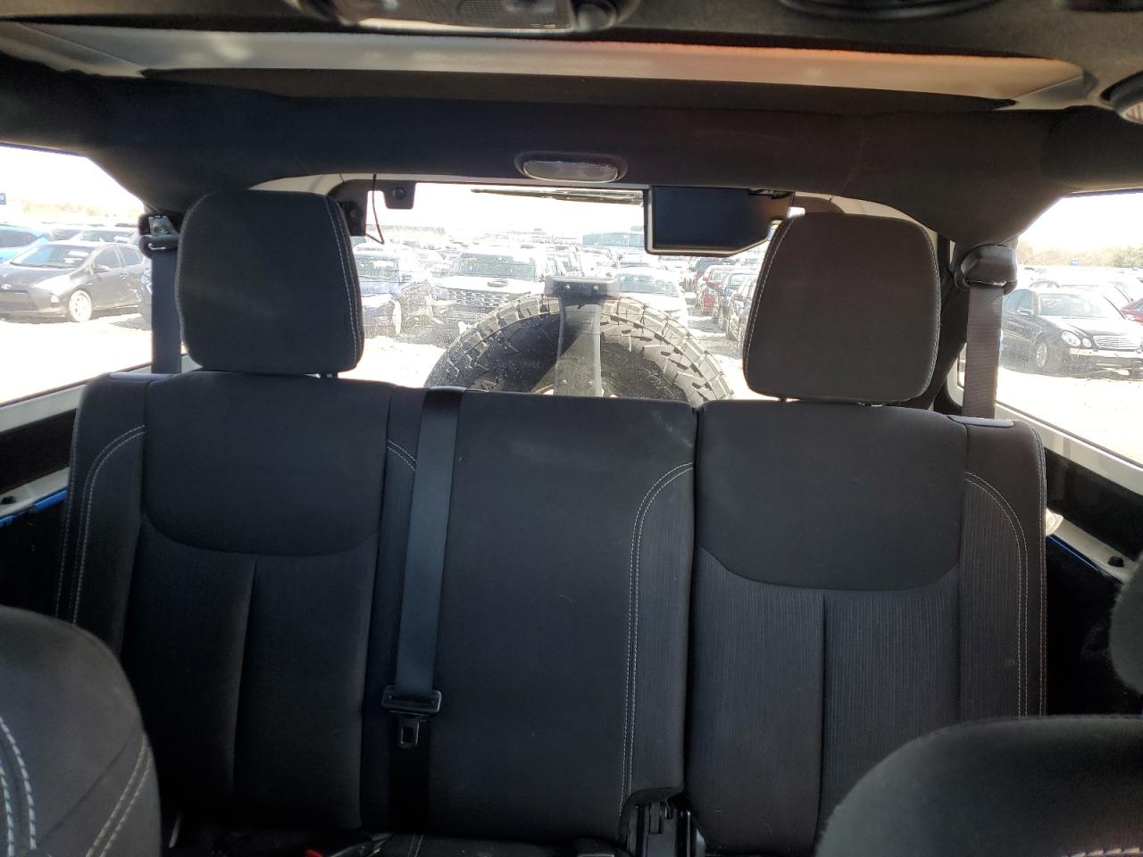 1C4BJWFG5FL756931 2015 Jeep Wrangler Unlimited Rubicon