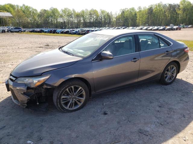 Lot #2492123590 2016 TOYOTA CAMRY LE salvage car