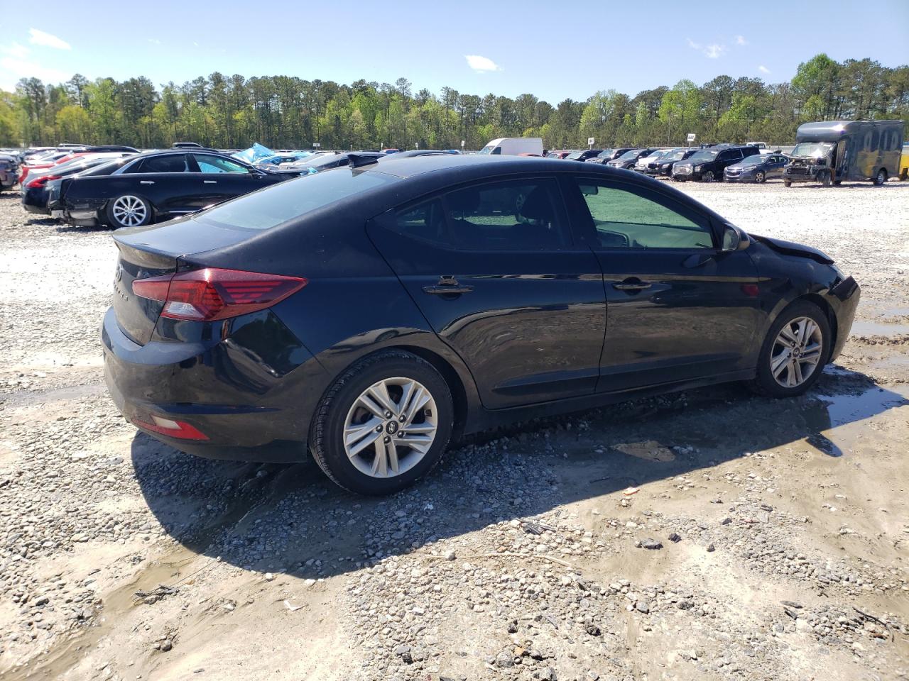 2020 Hyundai Elantra Sel vin: 5NPD84LF2LH566718