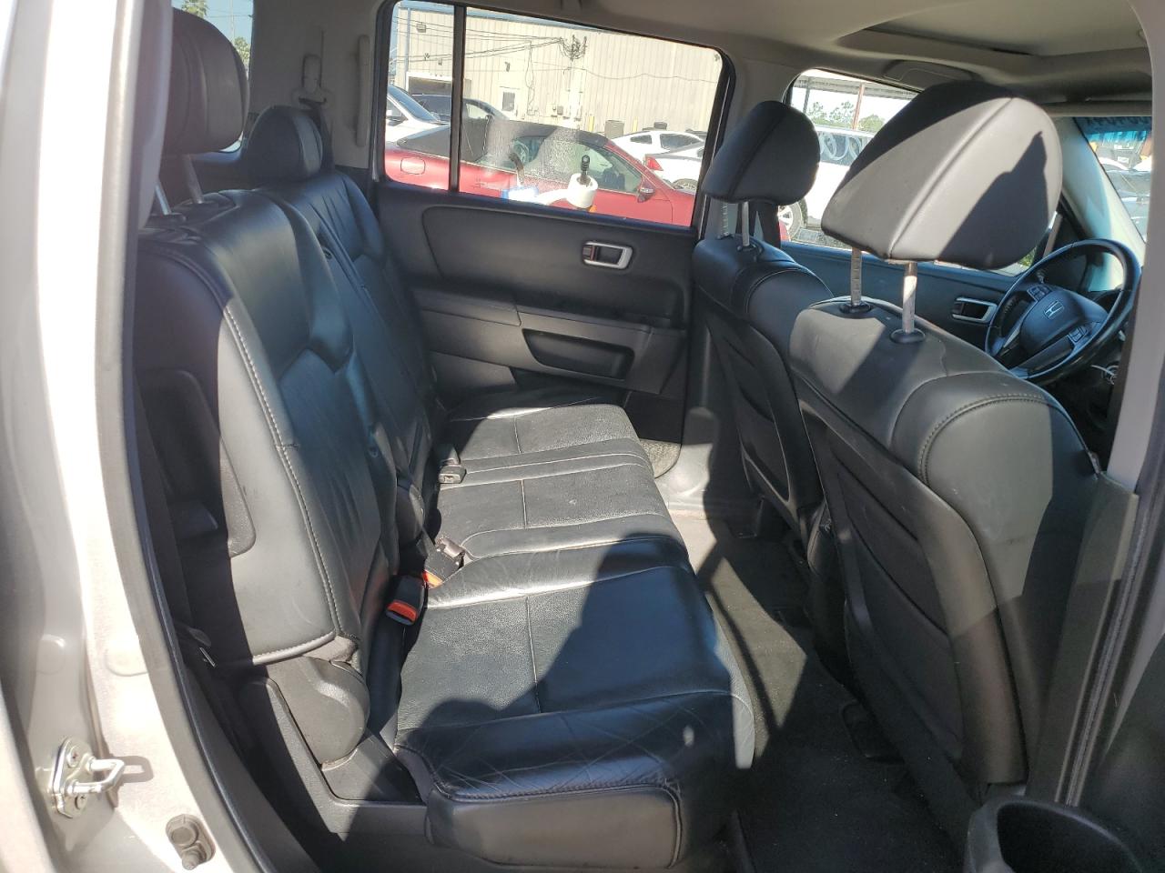 5FNYF3H53BB058398 2011 Honda Pilot Exl