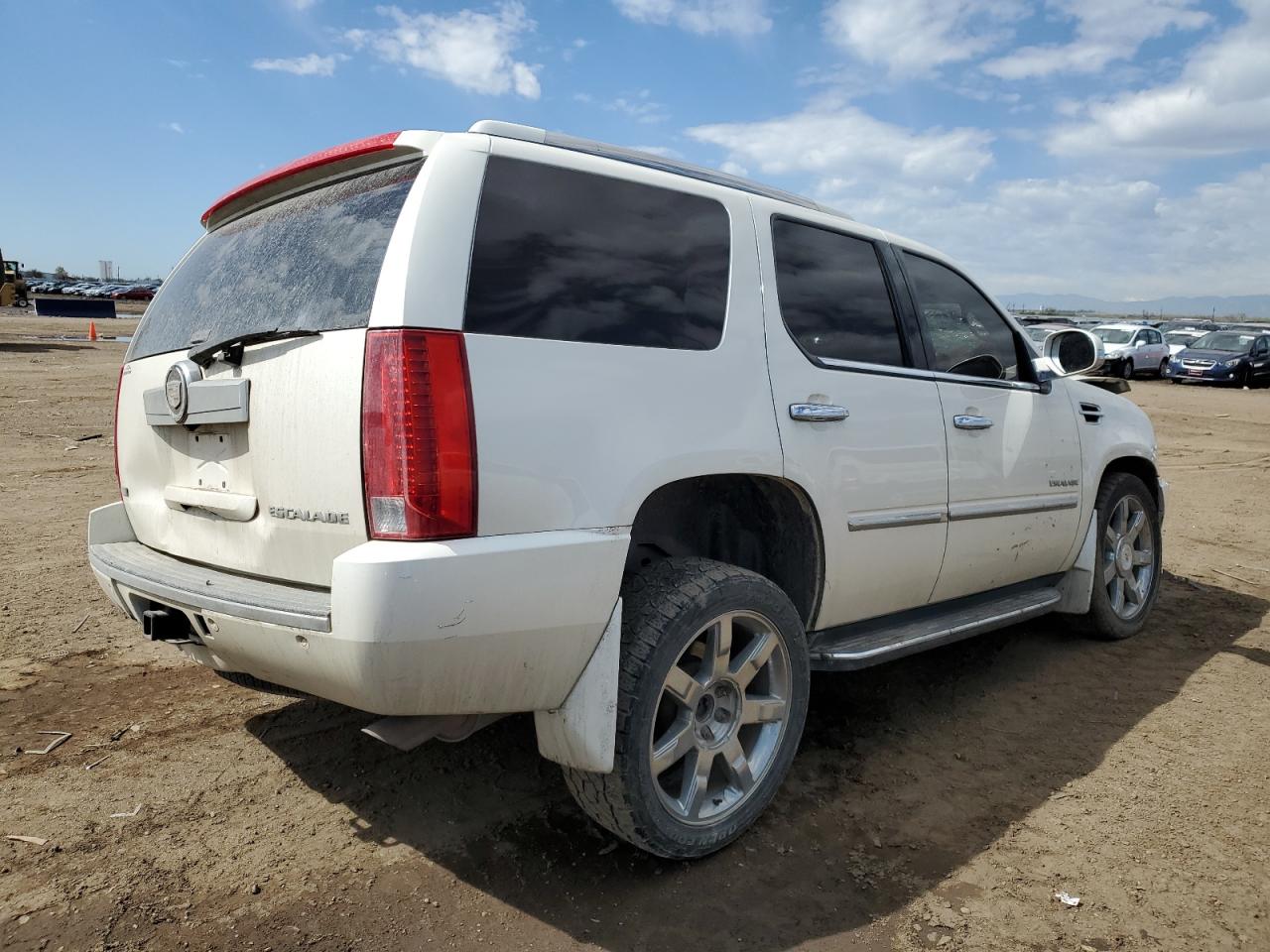 1GYS4BEF7CR107420 2012 Cadillac Escalade Luxury