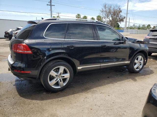 Lot #2501394169 2013 VOLKSWAGEN TOUAREG V6 salvage car