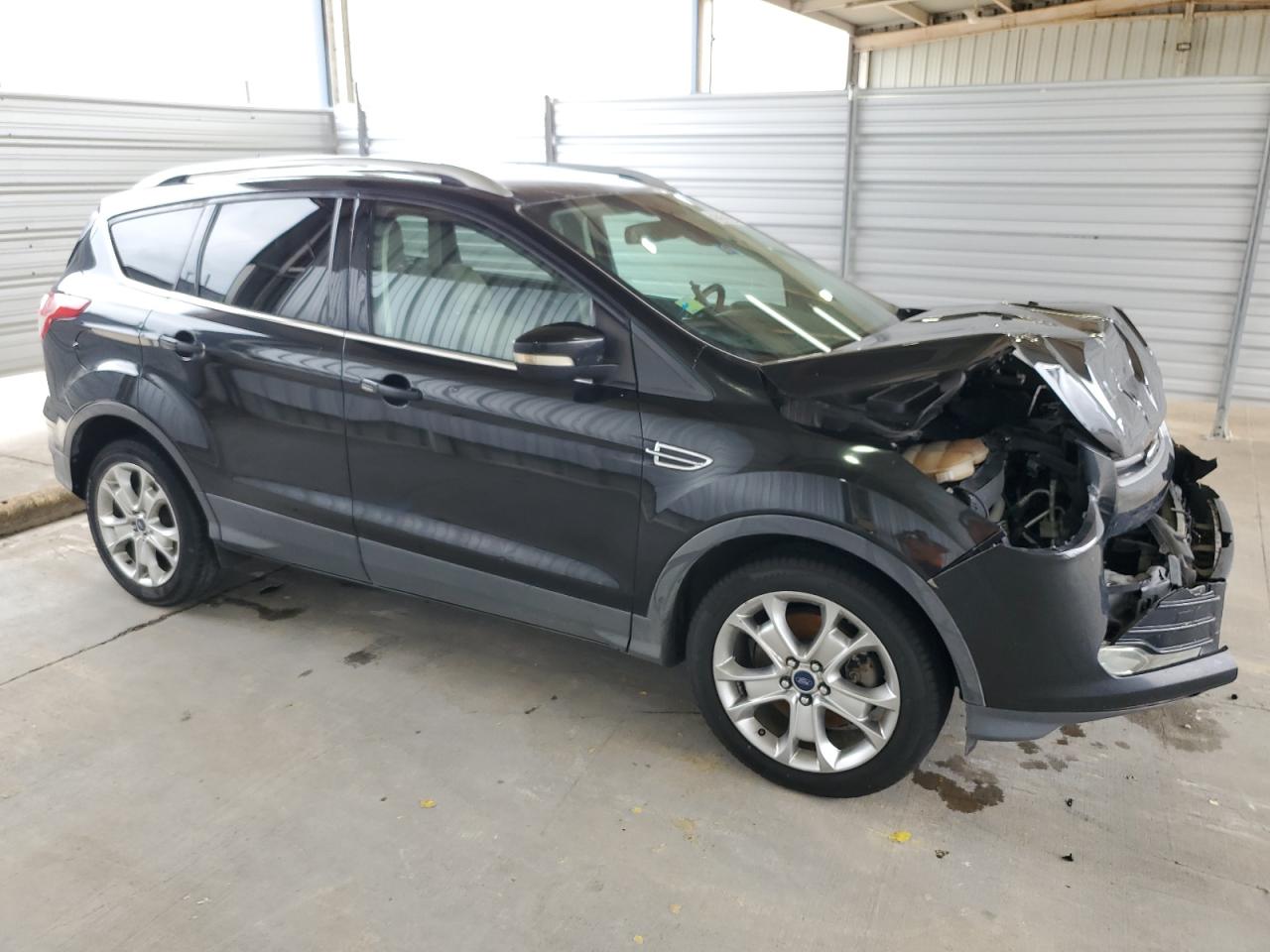 1FMCU0J95FUA32969 2015 Ford Escape Titanium