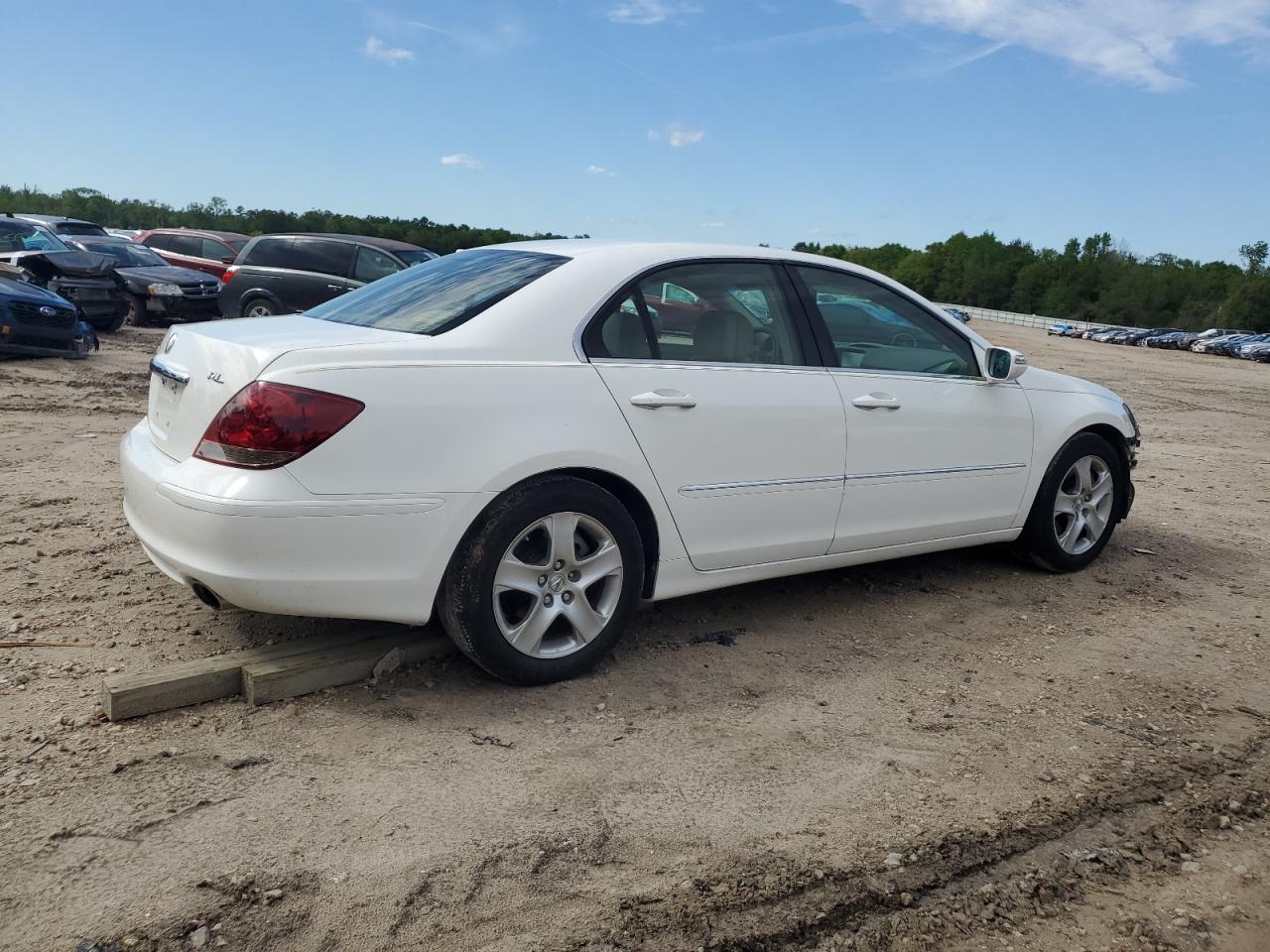 JH4KB16688C000664 2008 Acura Rl