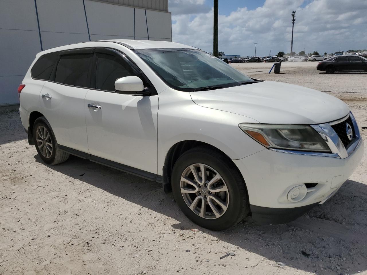 2014 Nissan Pathfinder S vin: 5N1AR2MN3EC684958