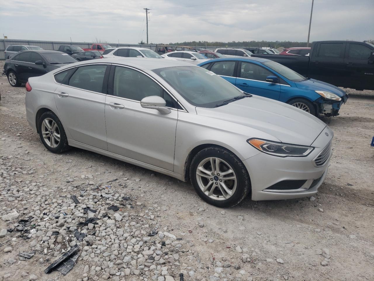 2018 Ford Fusion Se vin: 3FA6P0HD5JR149475