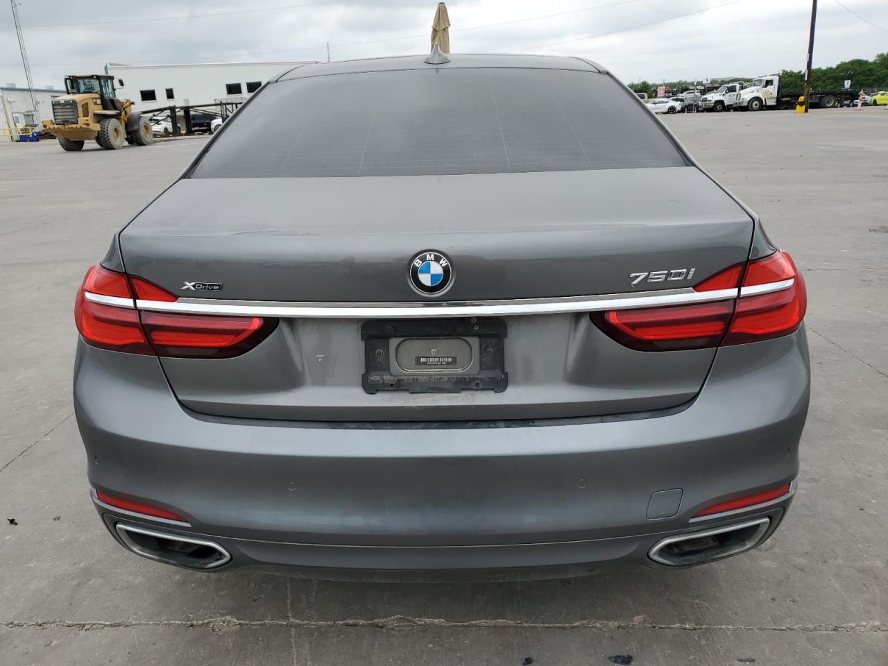 WBA7F2C52GG417599 2016 BMW 750 Xi