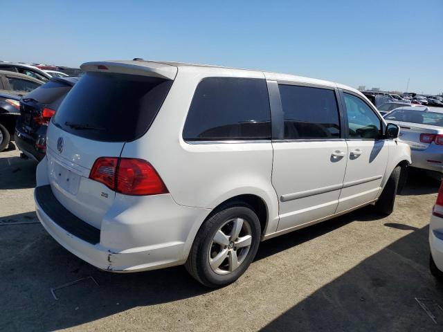 2V4RW3D1XAR354096 2010 Volkswagen Routan Se