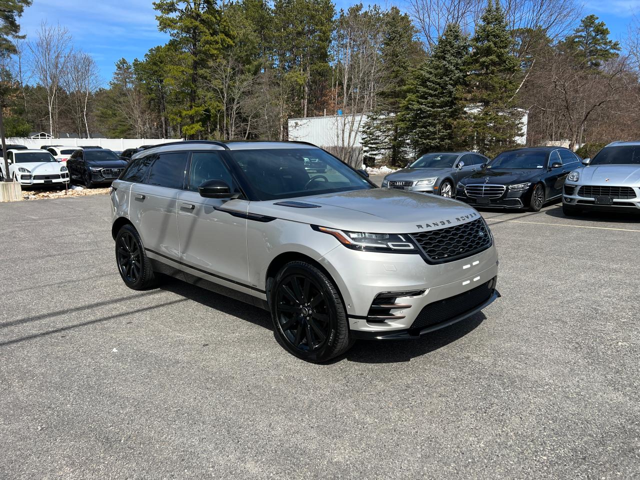 2019 Land Rover Range Rover Velar R-Dynamic Se vin: SALYL2EV4KA791200