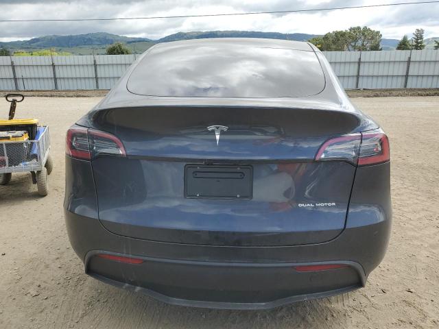 2024 Tesla Model Y VIN: 7SAYGDEE2RF004031 Lot: 52304094