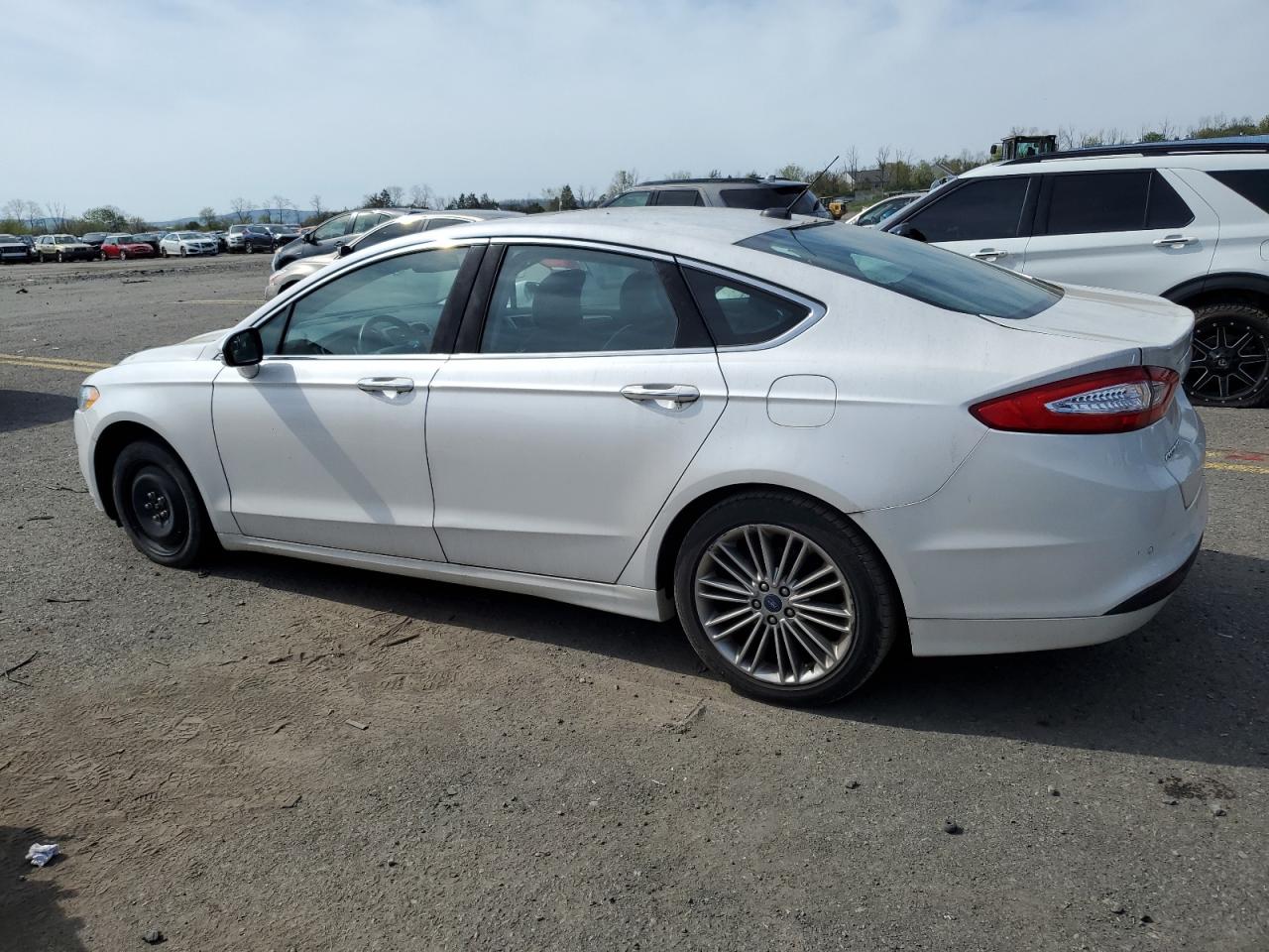 3FA6P0HD8FR188892 2015 Ford Fusion Se