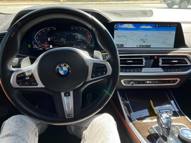  BMW X7 2021 Белый