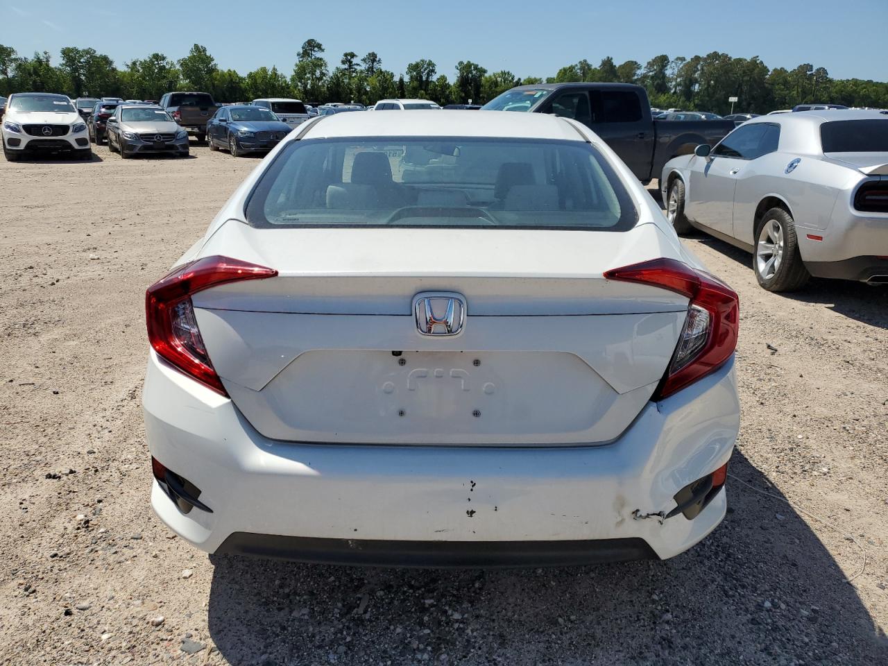 2HGFC2F5XJH587130 2018 Honda Civic Lx