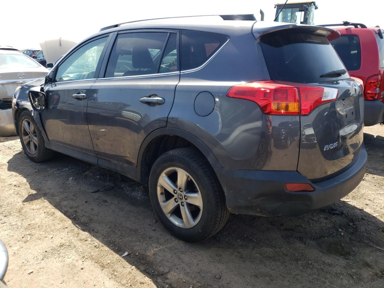 2T3WFREV3FW213353 2015 Toyota Rav4 Xle