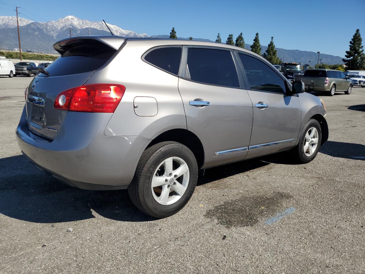 2013 Nissan Rogue S vin: JN8AS5MT1DW010334