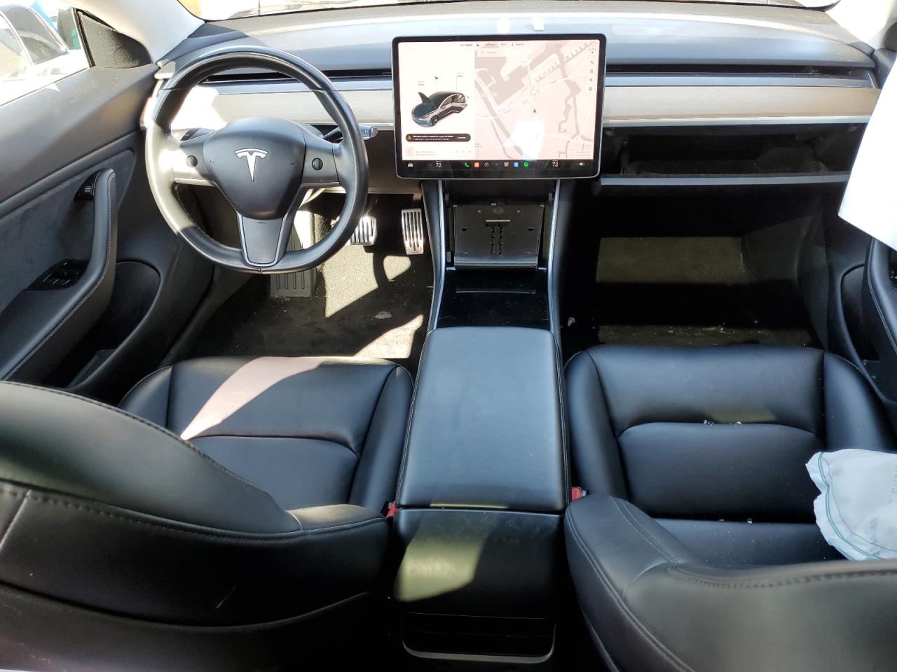 5YJ3E1EA5JF077570 2018 Tesla Model 3