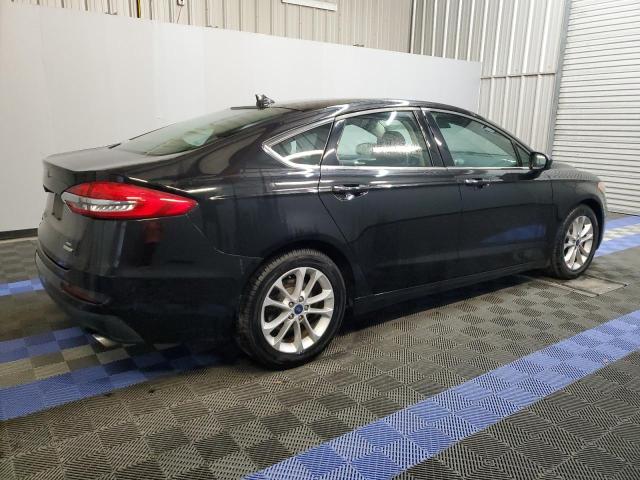 3FA6P0HD1LR150643 Ford Fusion SE 3