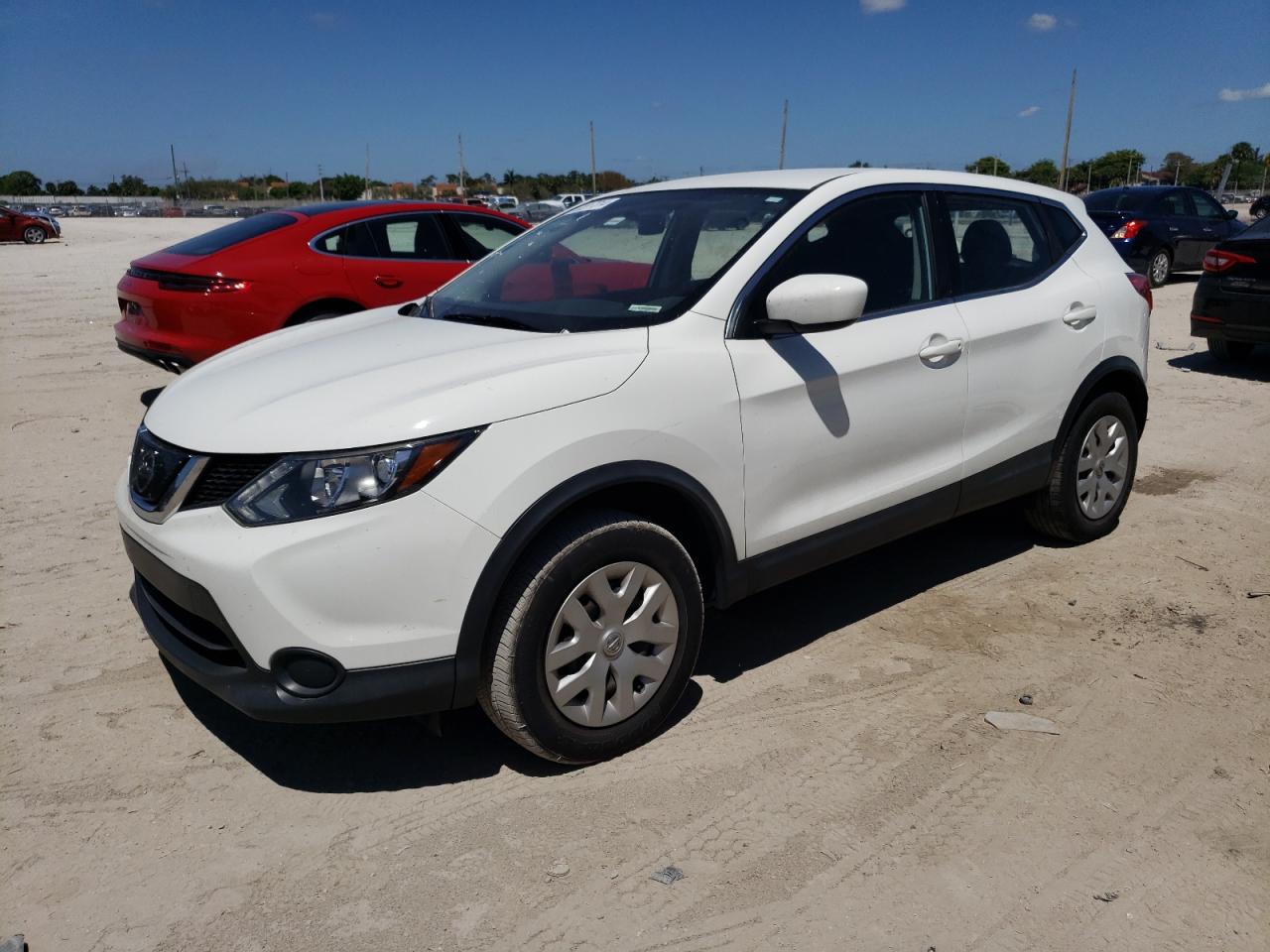 JN1BJ1CP6KW213400 2019 Nissan Rogue Sport S