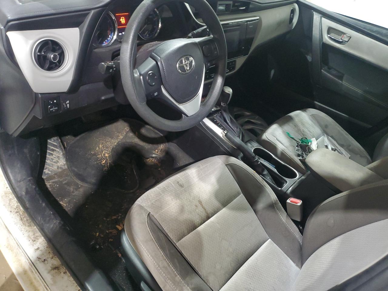 5YFBURHE7HP651189 2017 Toyota Corolla L