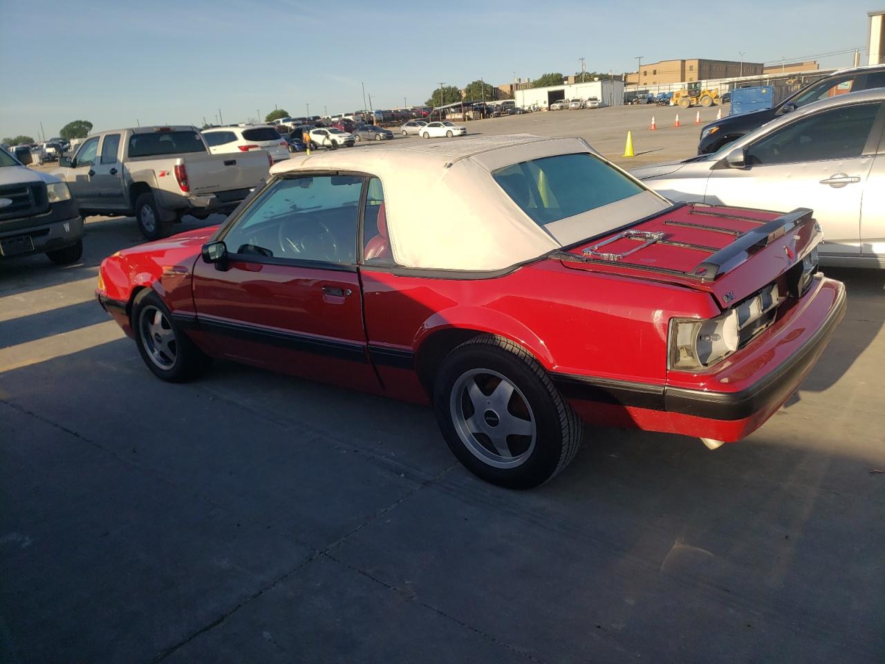 1FABP44A6JF273995 1988 Ford Mustang Lx