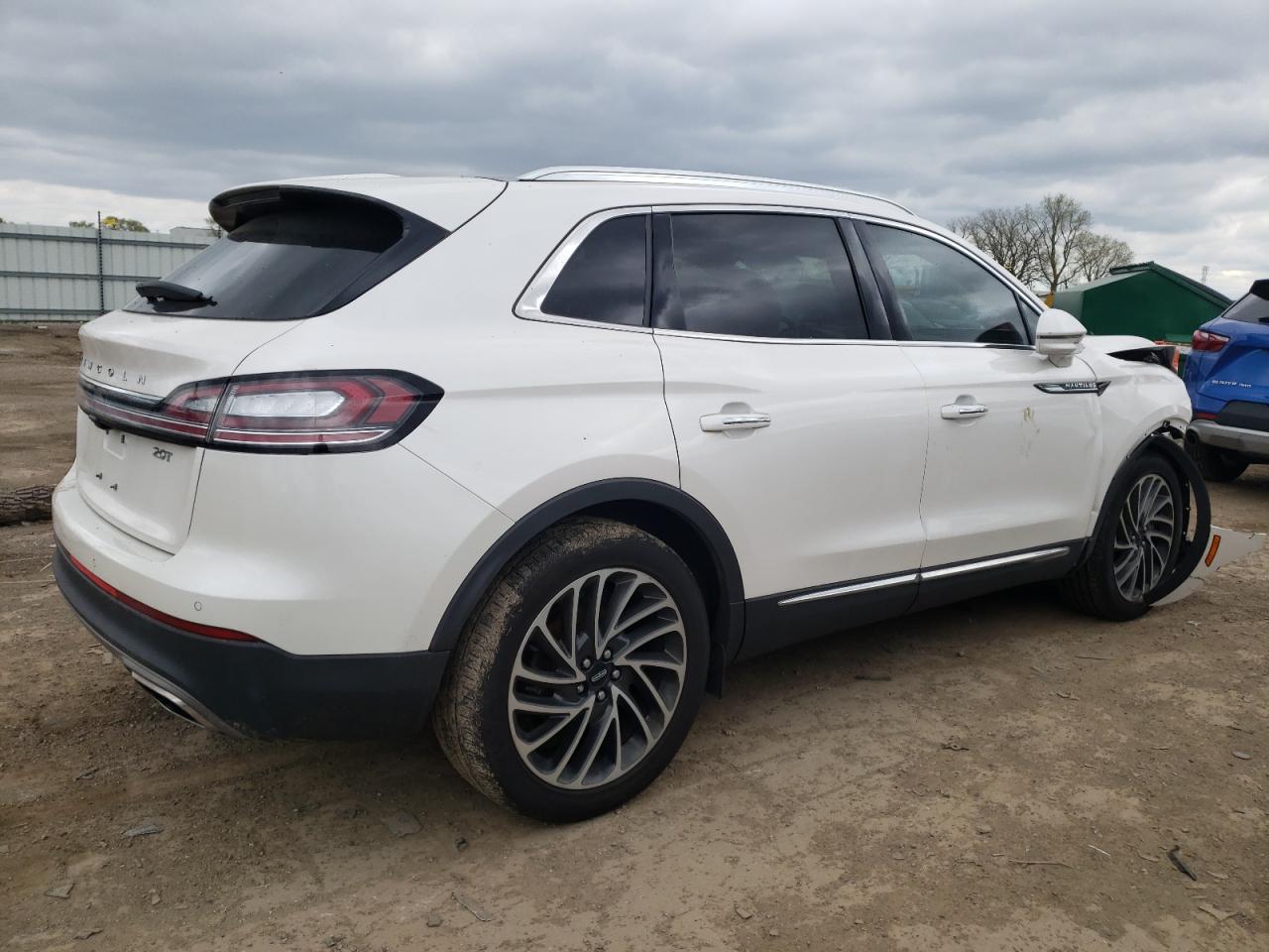 2019 Lincoln Nautilus Reserve vin: 2LMPJ6L95KBL39704