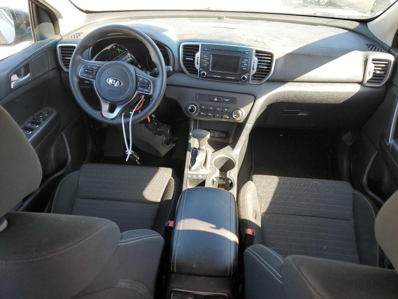 KNDPMCAC5J7331694 2018 Kia Sportage Lx