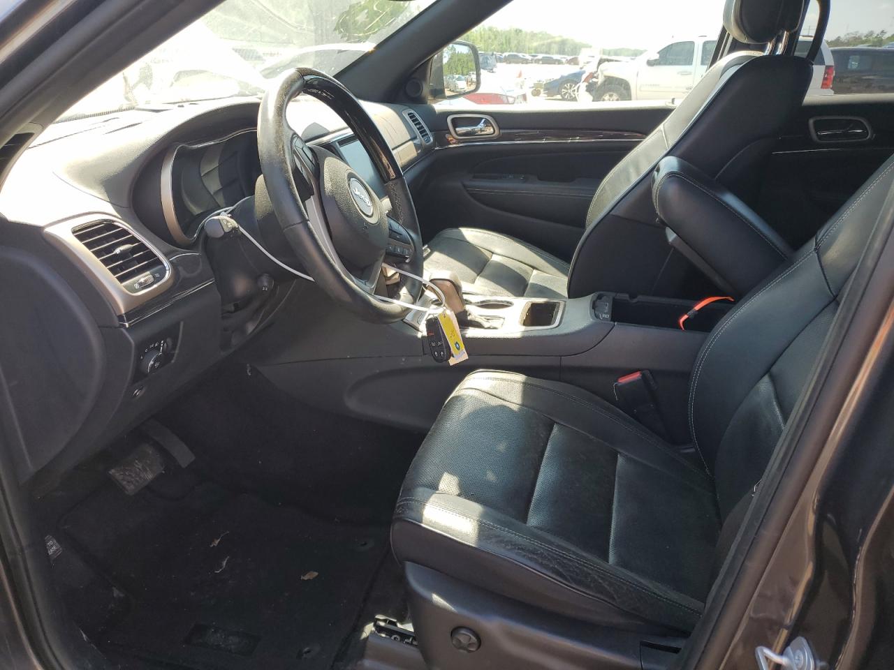 1C4RJECG8HC923556 2017 Jeep Grand Cherokee Overland