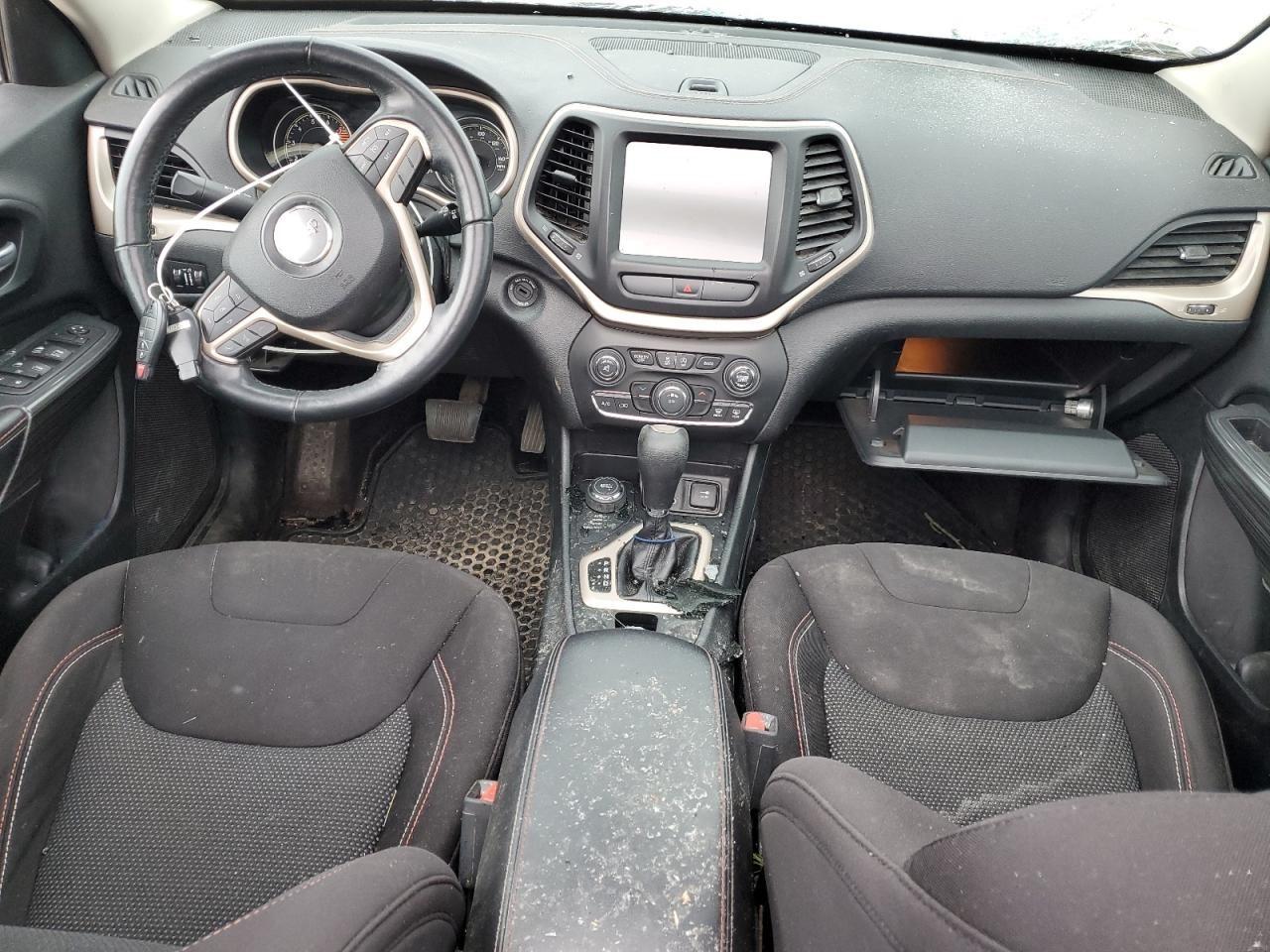 1C4PJMCS1GW268305 2016 Jeep Cherokee Latitude