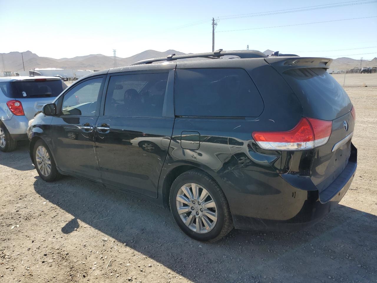 5TDDK3DC5CS044756 2012 Toyota Sienna Xle