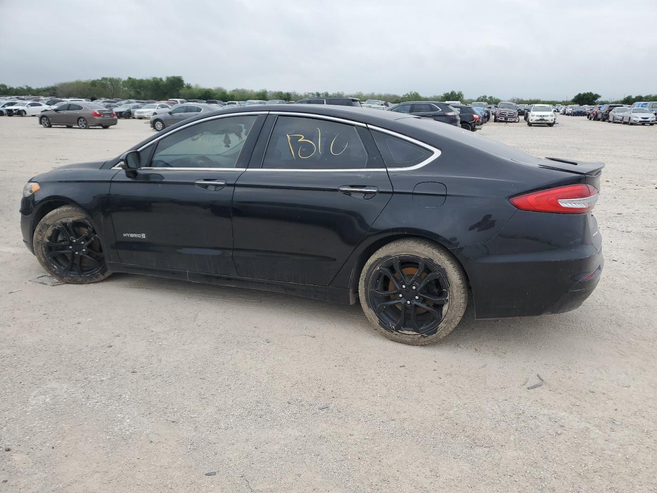 3FA6P0RU1KR217206 2019 Ford Fusion Titanium