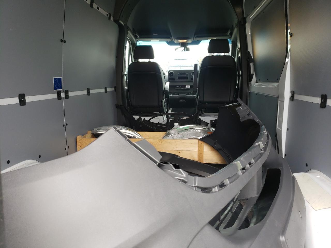 MERCEDES-BENZ SPRINTER 2500