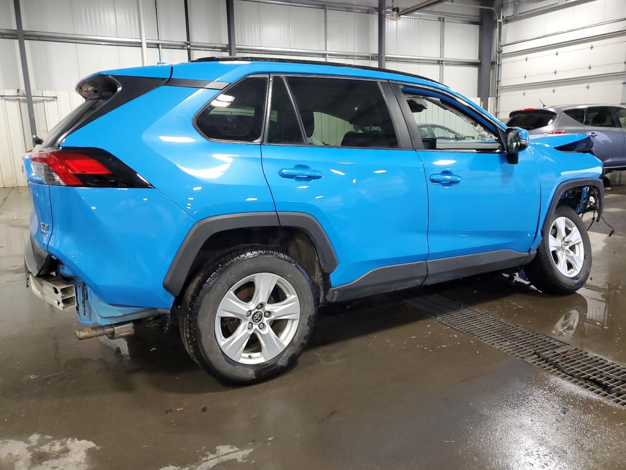 2019 Toyota Rav4 Xle vin: 2T3P1RFV7KW082441