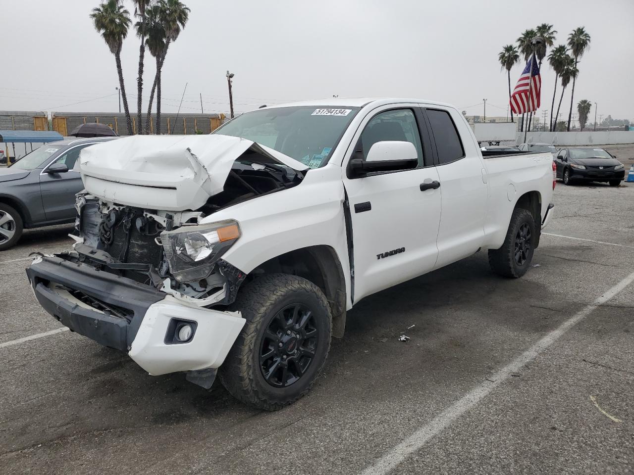 5TFUY5F18HX605779 2017 Toyota Tundra Double Cab Sr/Sr5