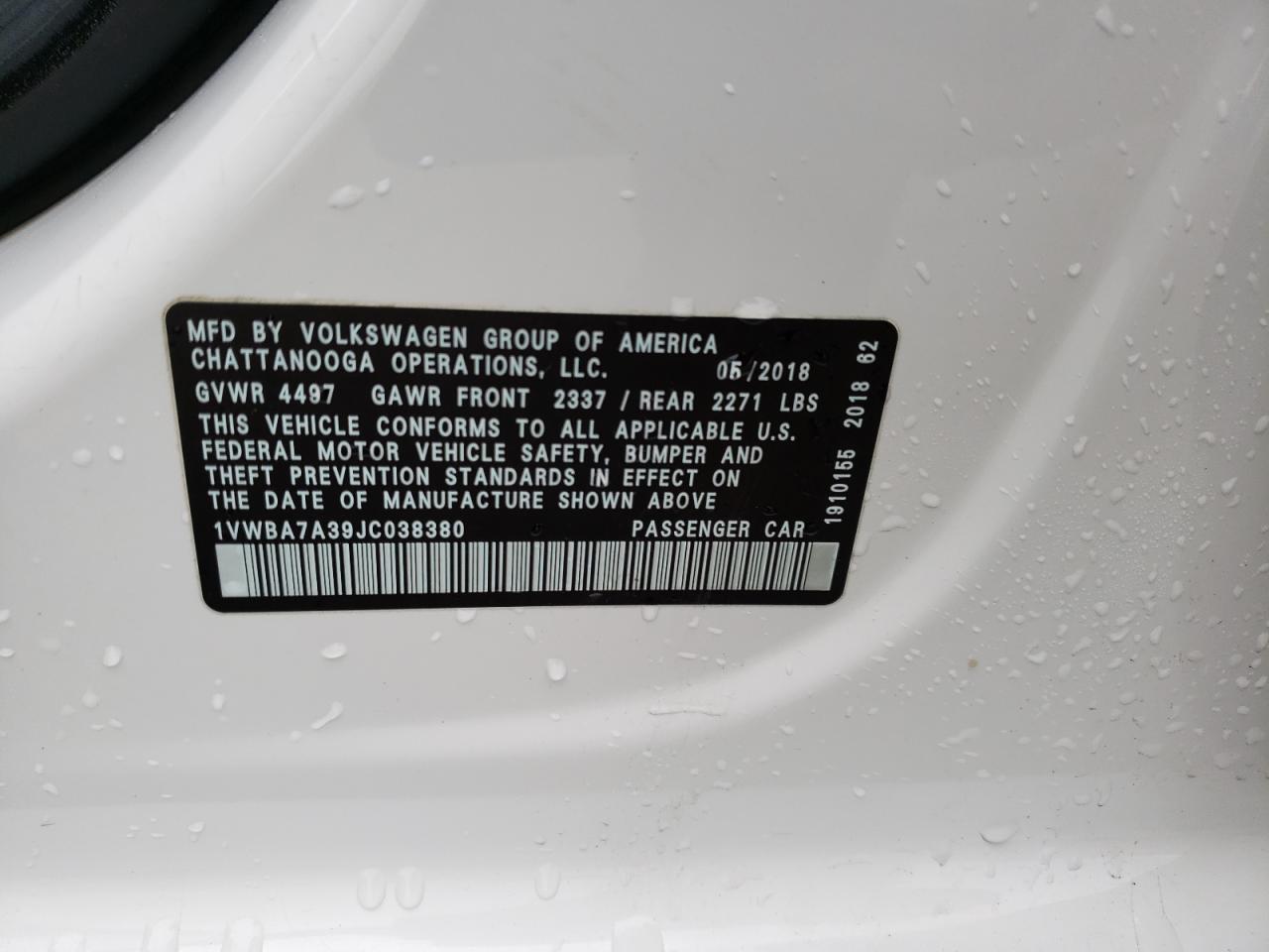 1VWBA7A39JC038380 2018 Volkswagen Passat Se