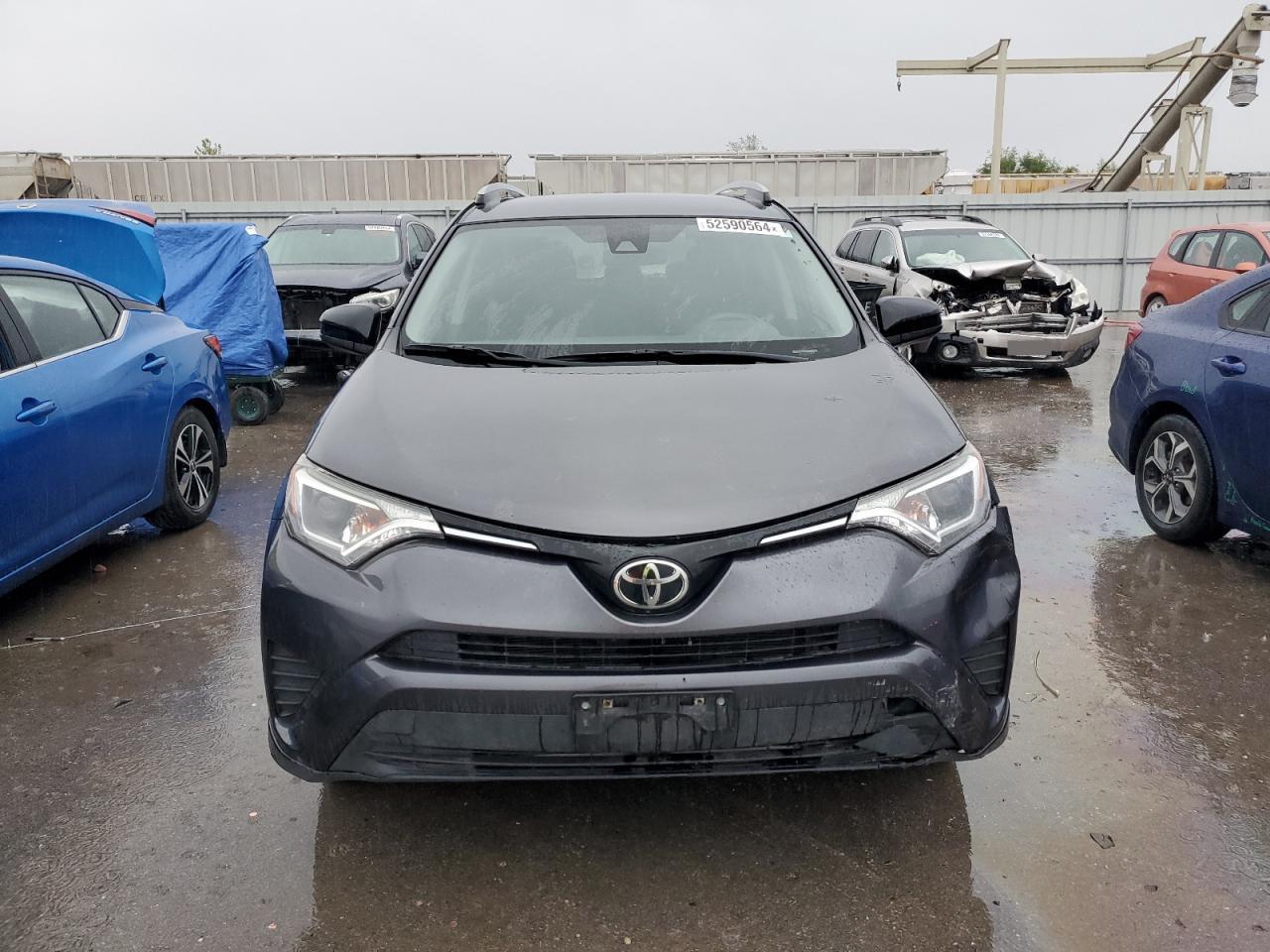 2017 Toyota Rav4 Le vin: JTMBFREV2HJ123997