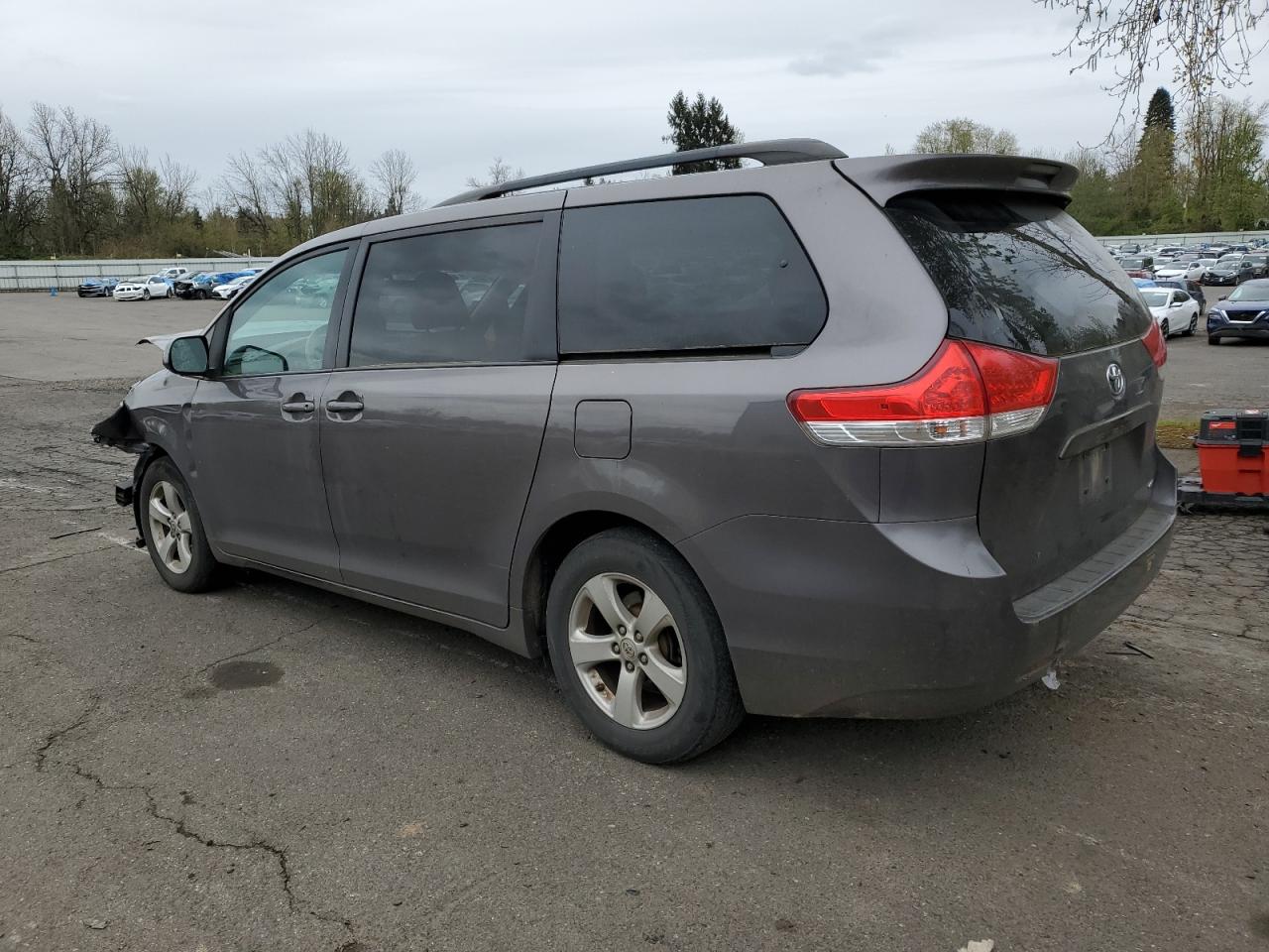 2012 Toyota Sienna Le vin: 5TDKK3DC4CS224396