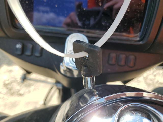 2020 HARLEY-DAVIDSON FLHTCUTG - 1HD1MAF16LB856652