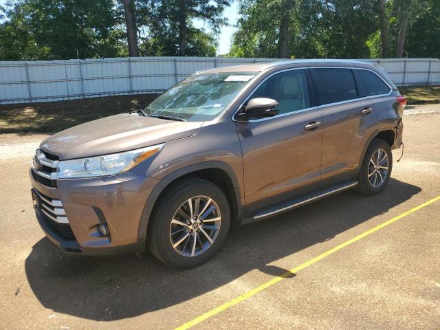 VIN 5TDKZRFH6KS331410 2019 Toyota Highlander, SE no.1