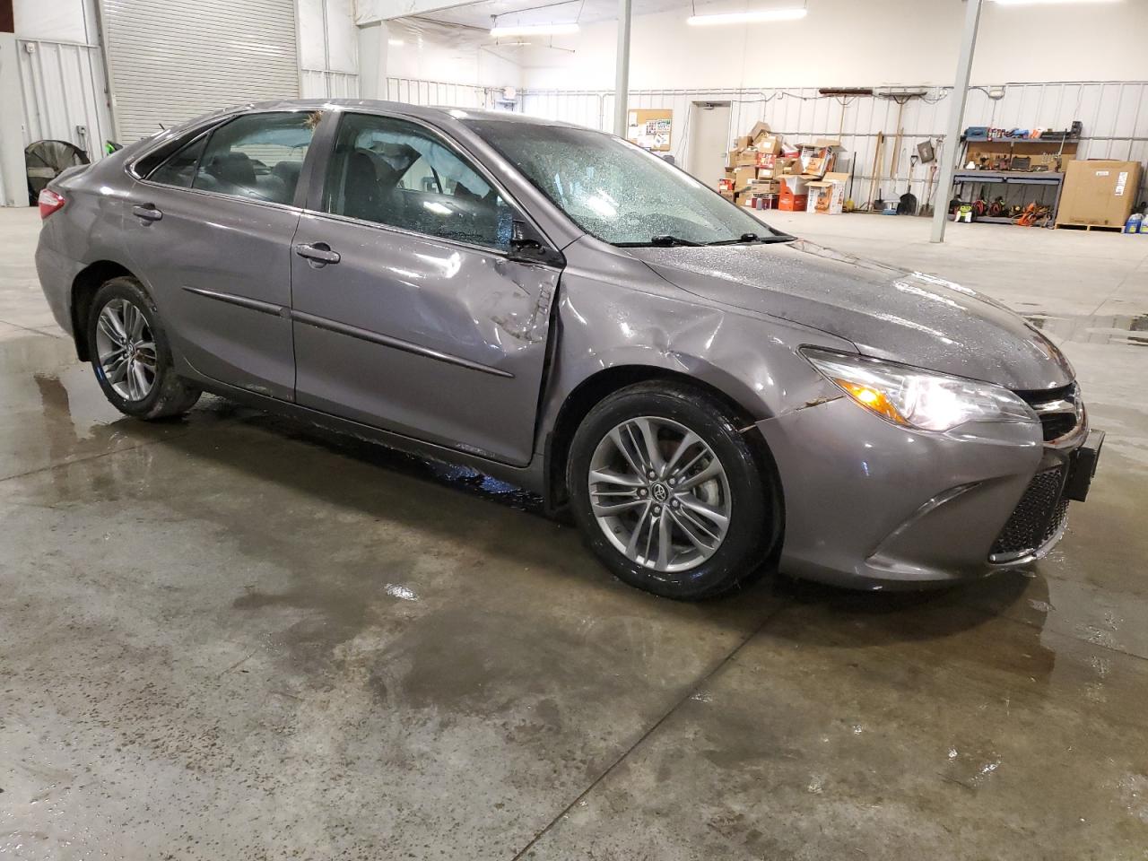 4T1BF1FK2HU286231 2017 Toyota Camry Le