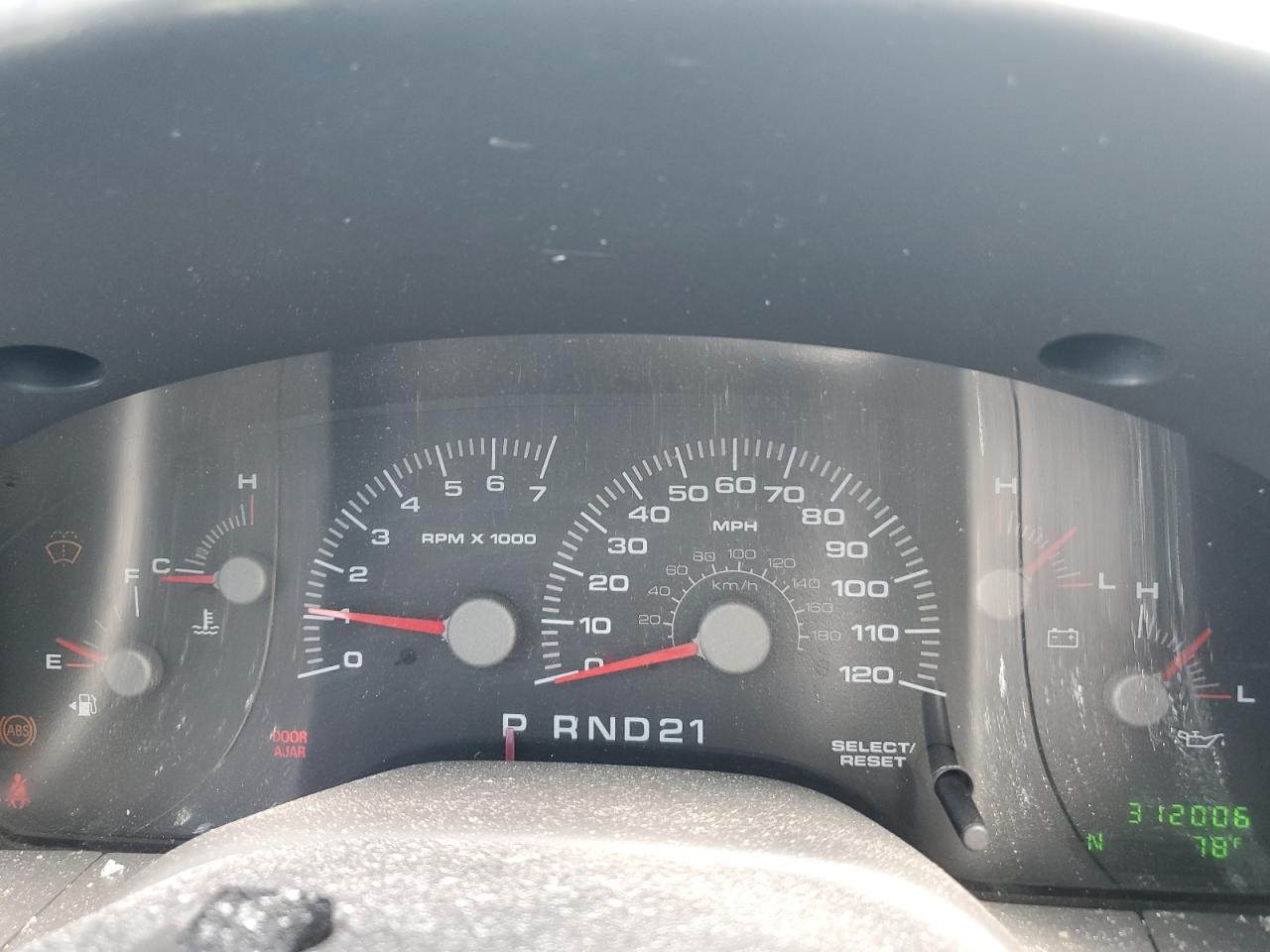 1FMRU13WX4LA67884 2004 Ford Expedition Xls