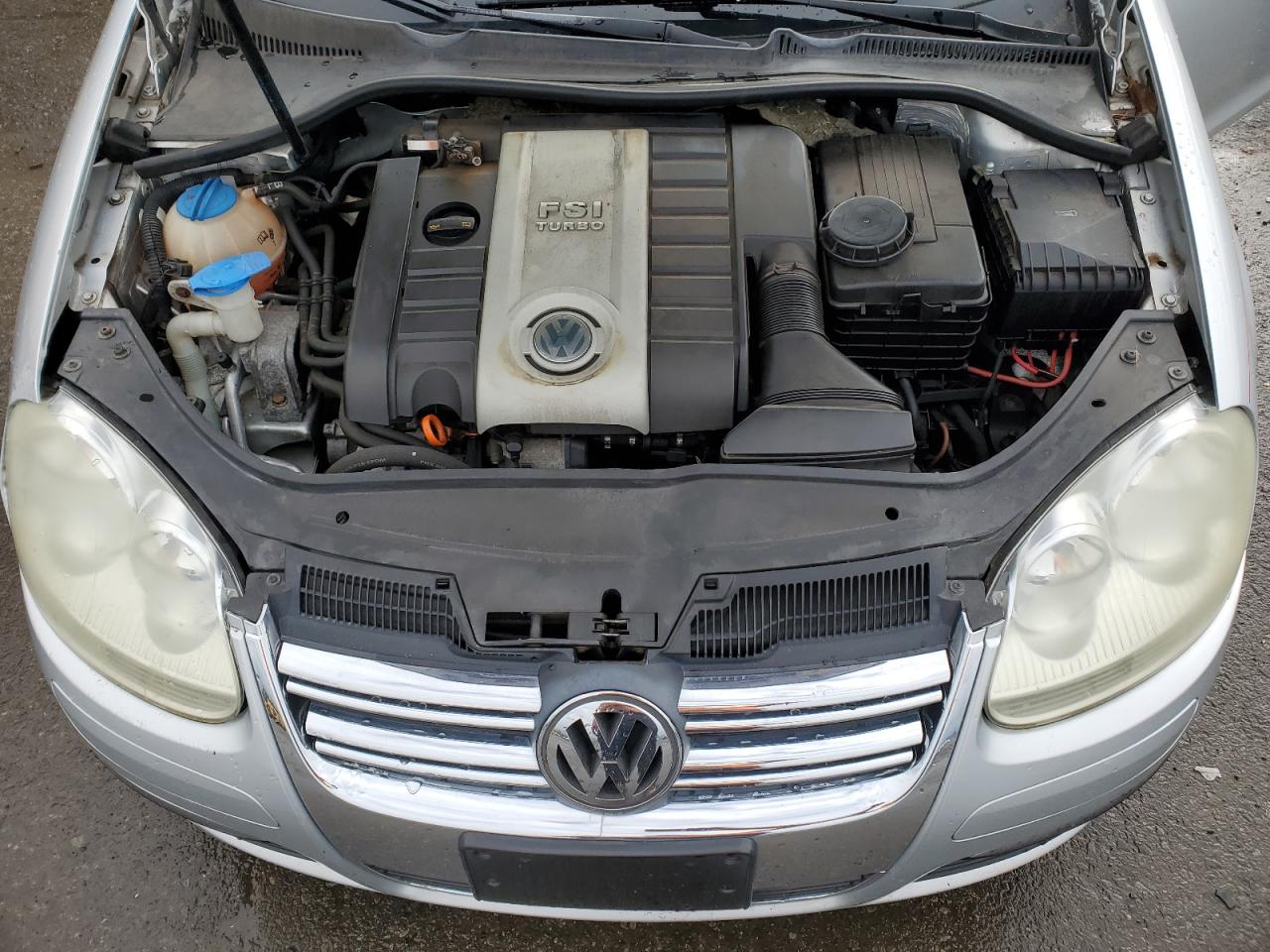 3VWRJ71K38M189228 2008 Volkswagen Jetta Wolfsburg