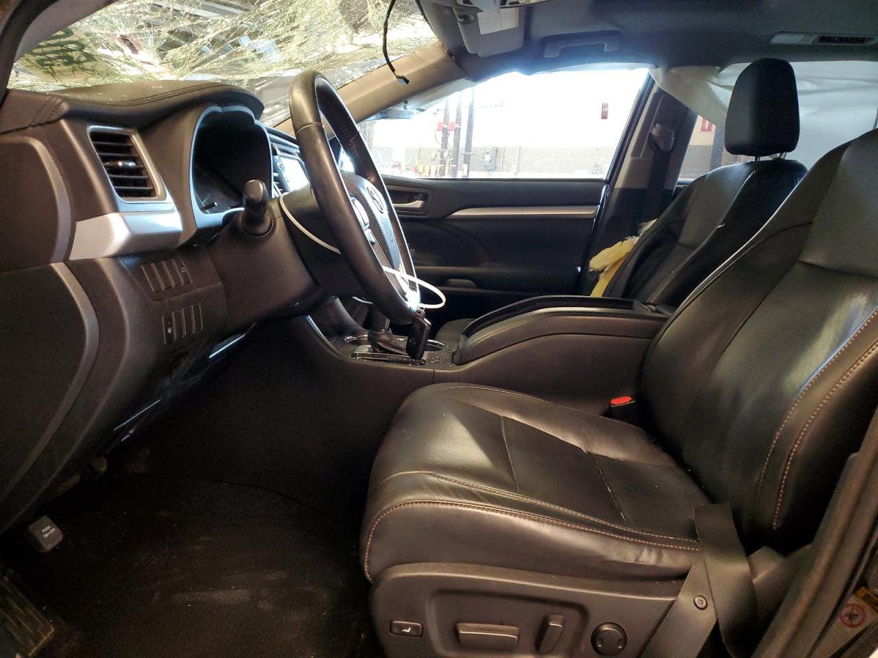 5TDJKRFH3FS160122 2015 Toyota Highlander Xle