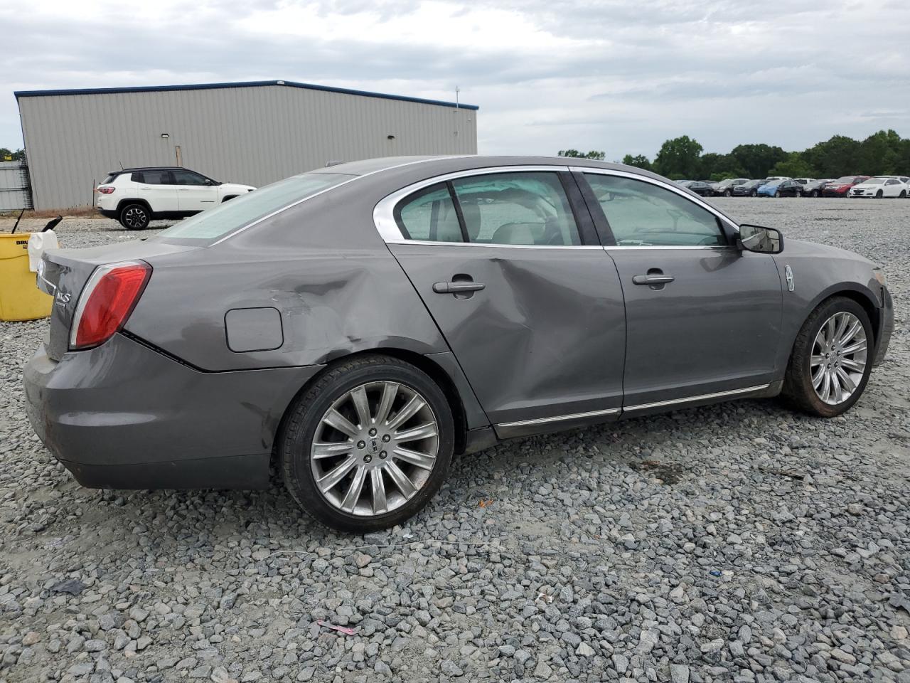 1LNHL9FT8BG606488 2011 Lincoln Mks