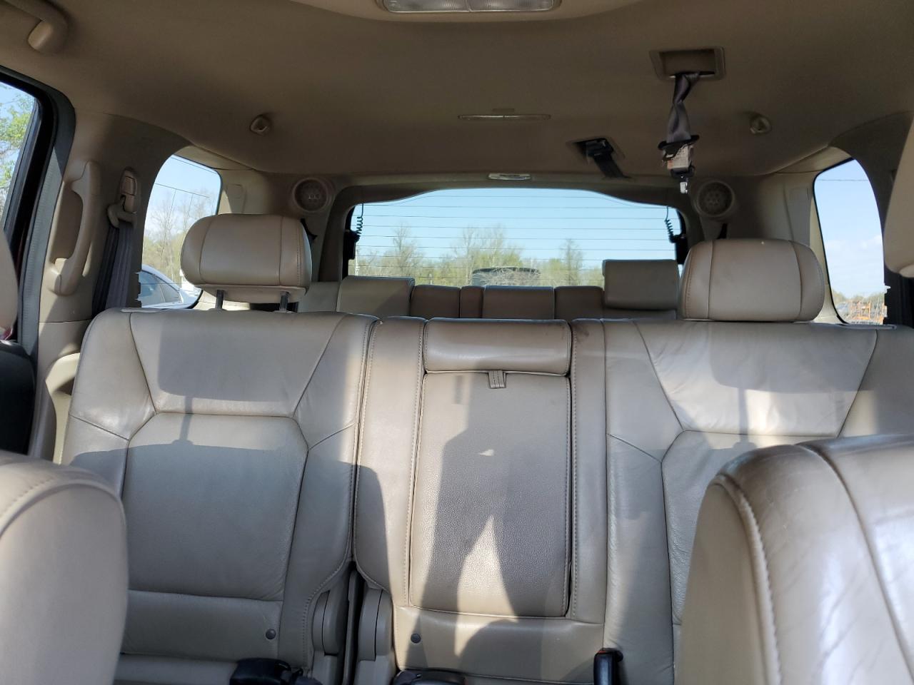 5FNYF4H61BB008890 2011 Honda Pilot Exl