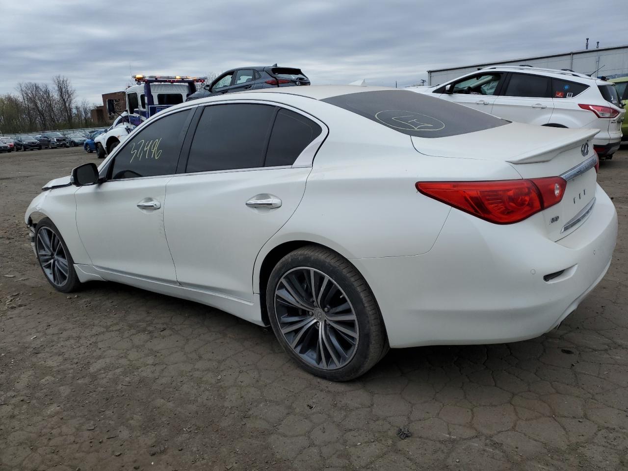 JN1EV7AR2HM834565 2017 Infiniti Q50 Premium