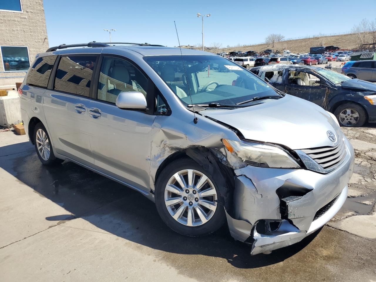 5TDDK3DC1BS007721 2011 Toyota Sienna Xle
