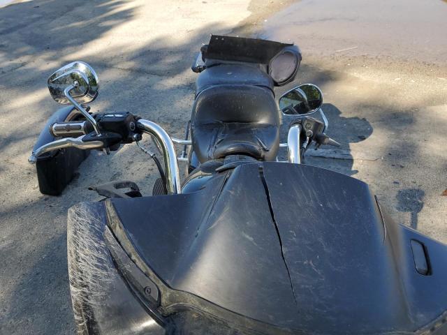 2016 HARLEY-DAVIDSON FLTRU 1HD1KGL17GB602354